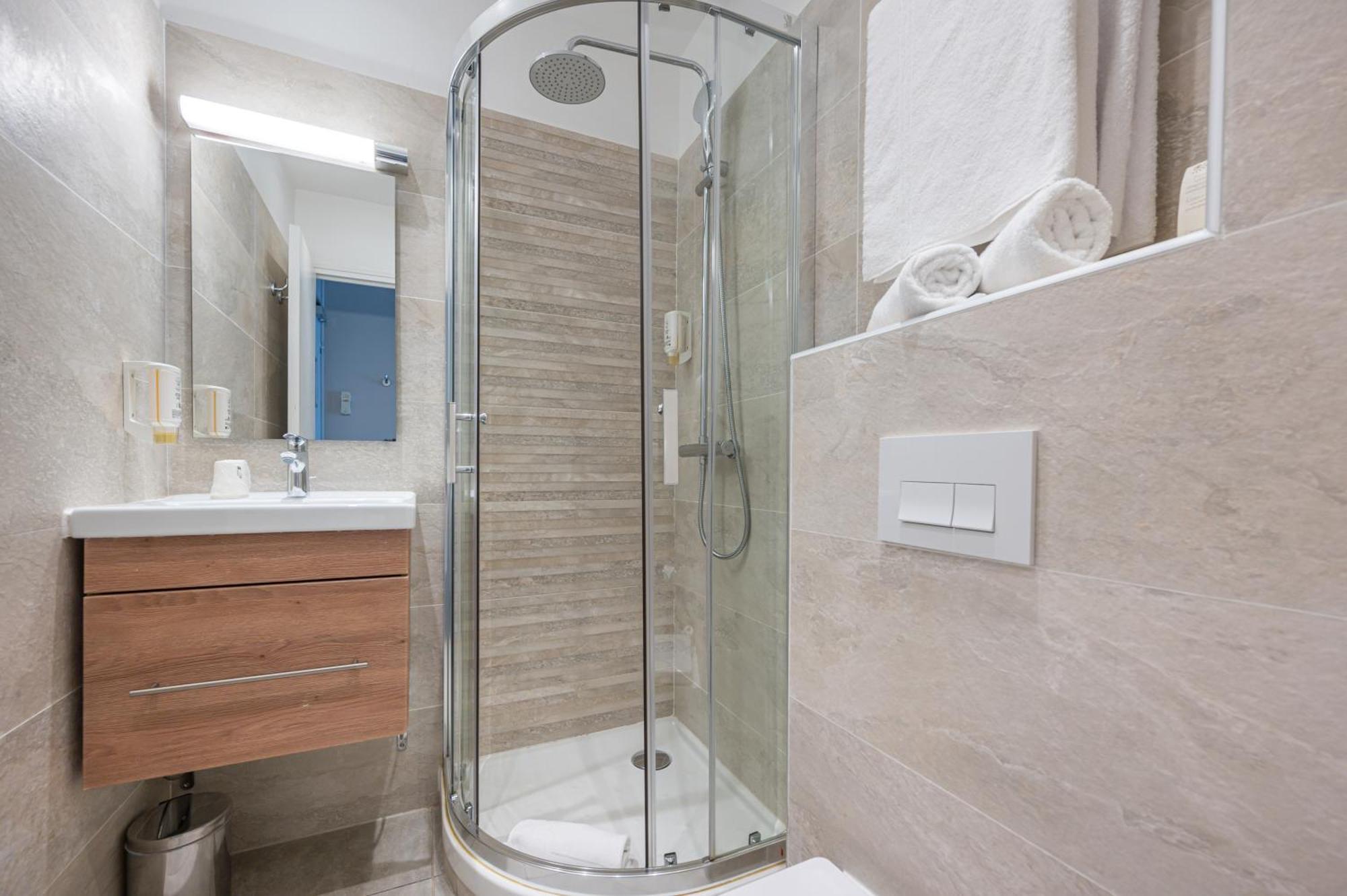 Hotel Select Beaulieu-sur-Mer Bagian luar foto