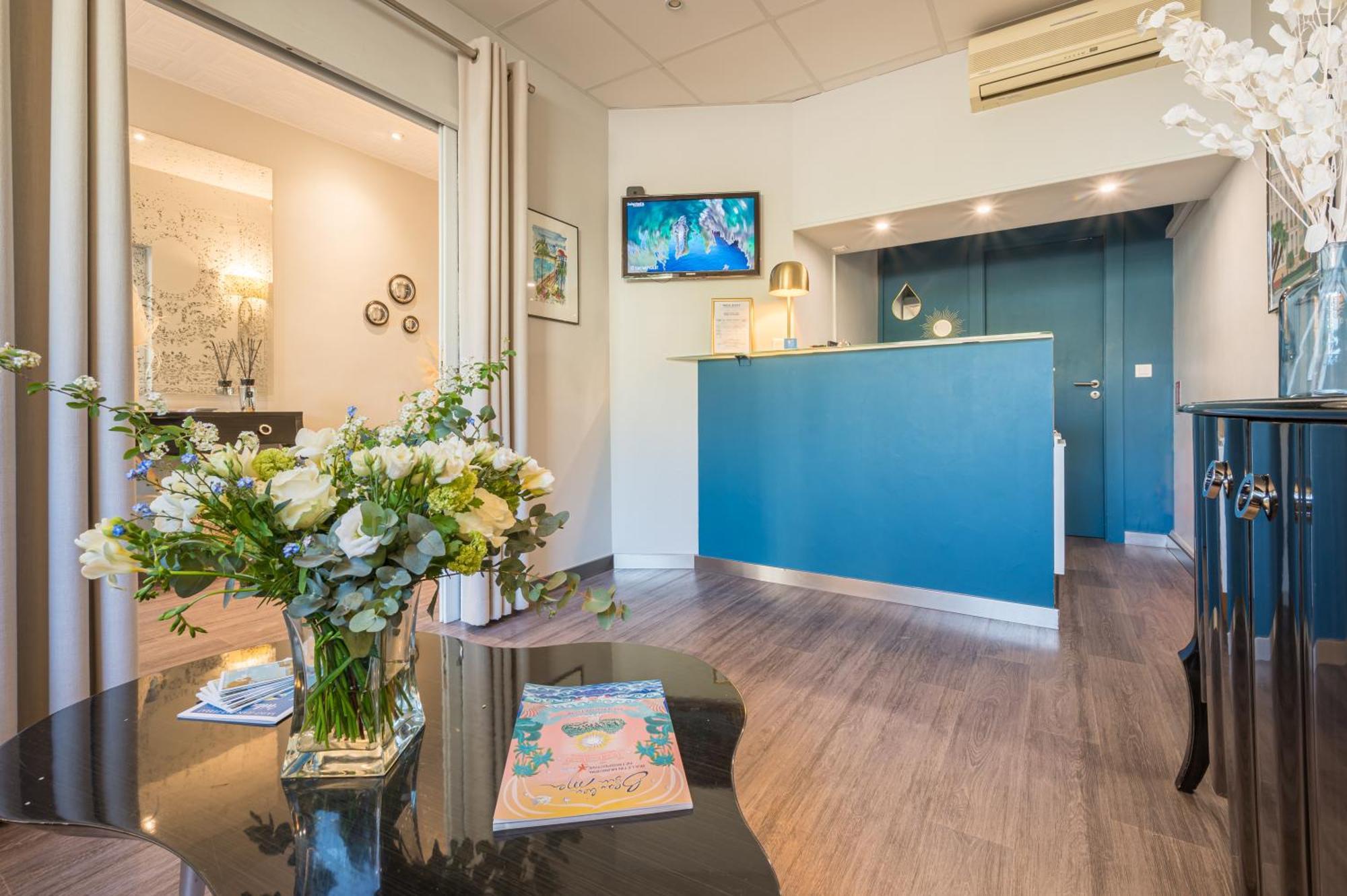 Hotel Select Beaulieu-sur-Mer Bagian luar foto